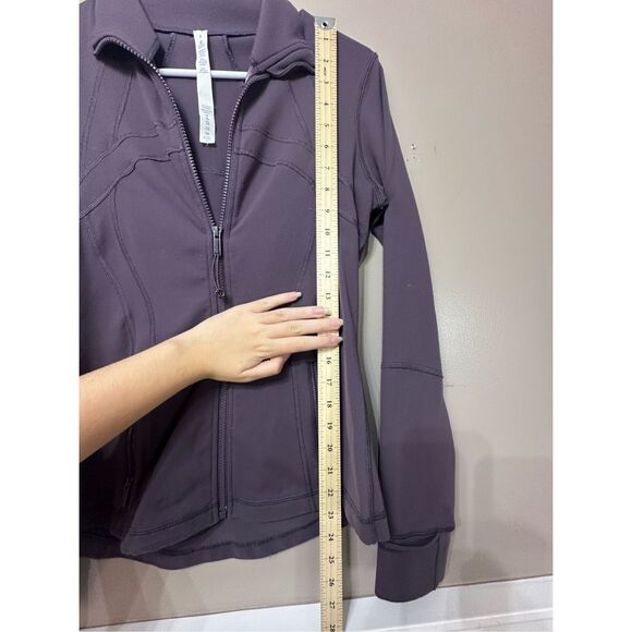 Lululemon Define Breathable Fitted Lightweight Muted Lavender Jacket Women's 8 - Picture 10 of 13